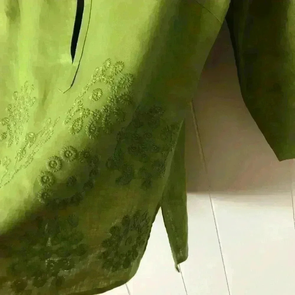 Saint Tropez West 3/4 Sleeve Embroidered Linen Top Shirt Blouse Size M - Picture 4 of 6